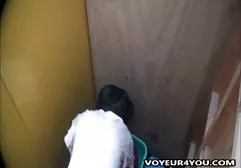 یک زن باردار دانلود کلیپ خارجی سکسی با یک معاینه لگنی